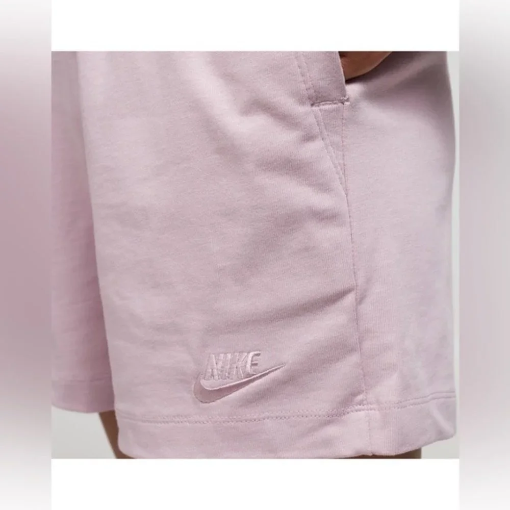 Nike Jersey Shorts Women's Size Medium Lilac‎ Purple Vintage Sweat Short Cotton